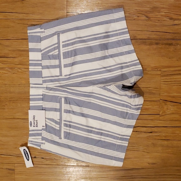 Old Navy Short - Picture 3 of 5